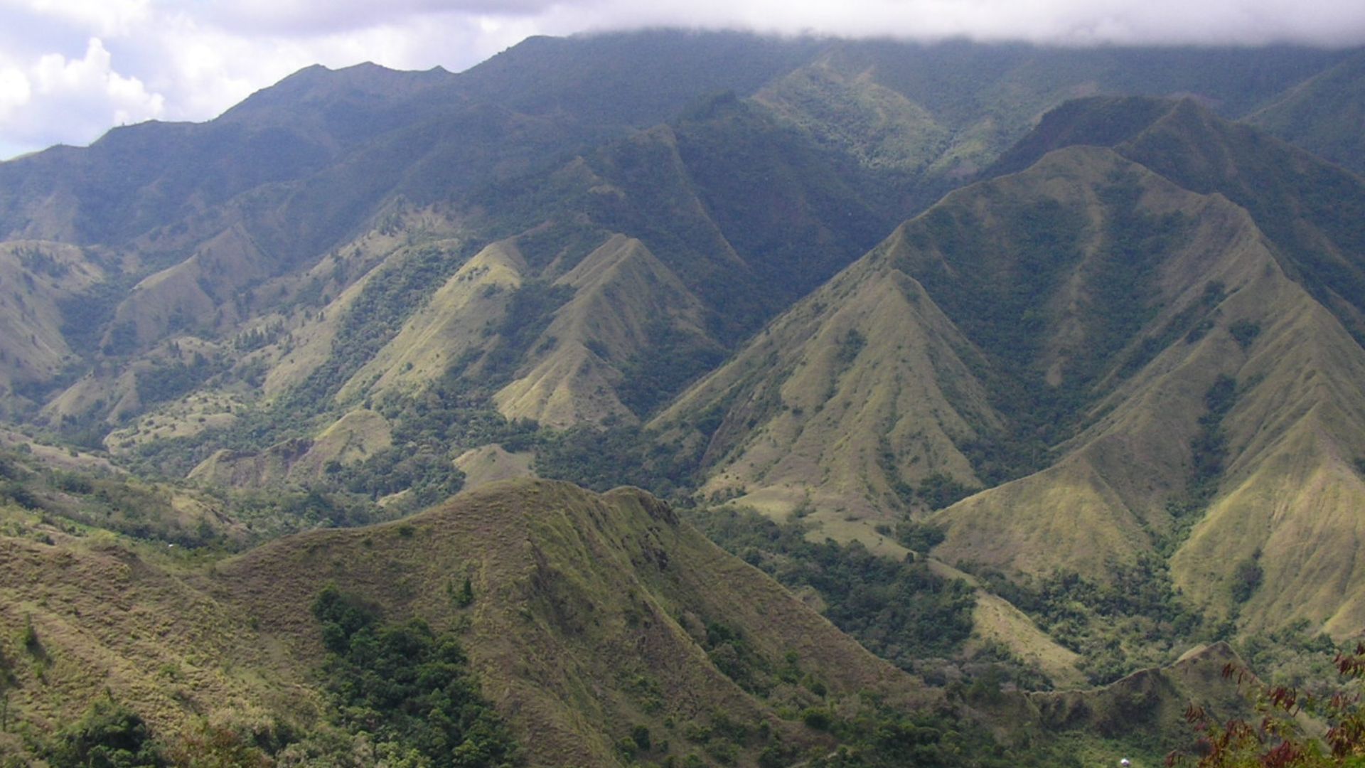 File:South Sulawesi-Indonesia-Mountains.jpg