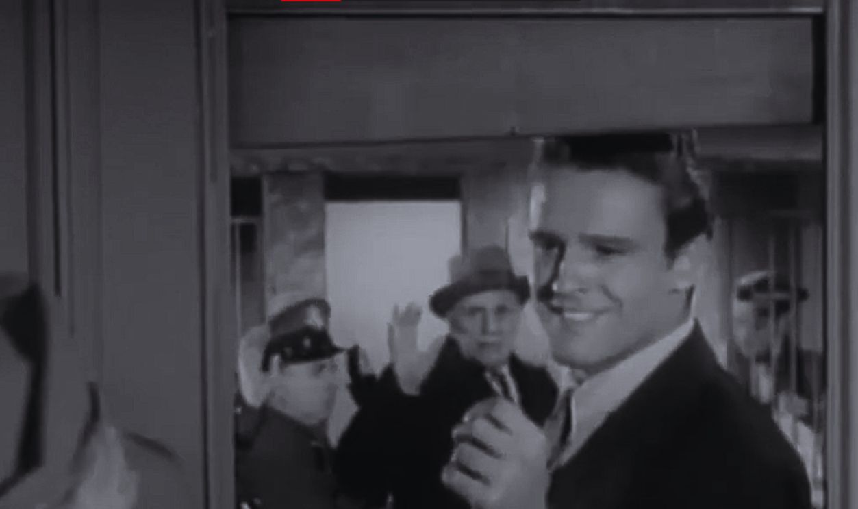 Screenshot from Pretty Boy Floyd (1960)