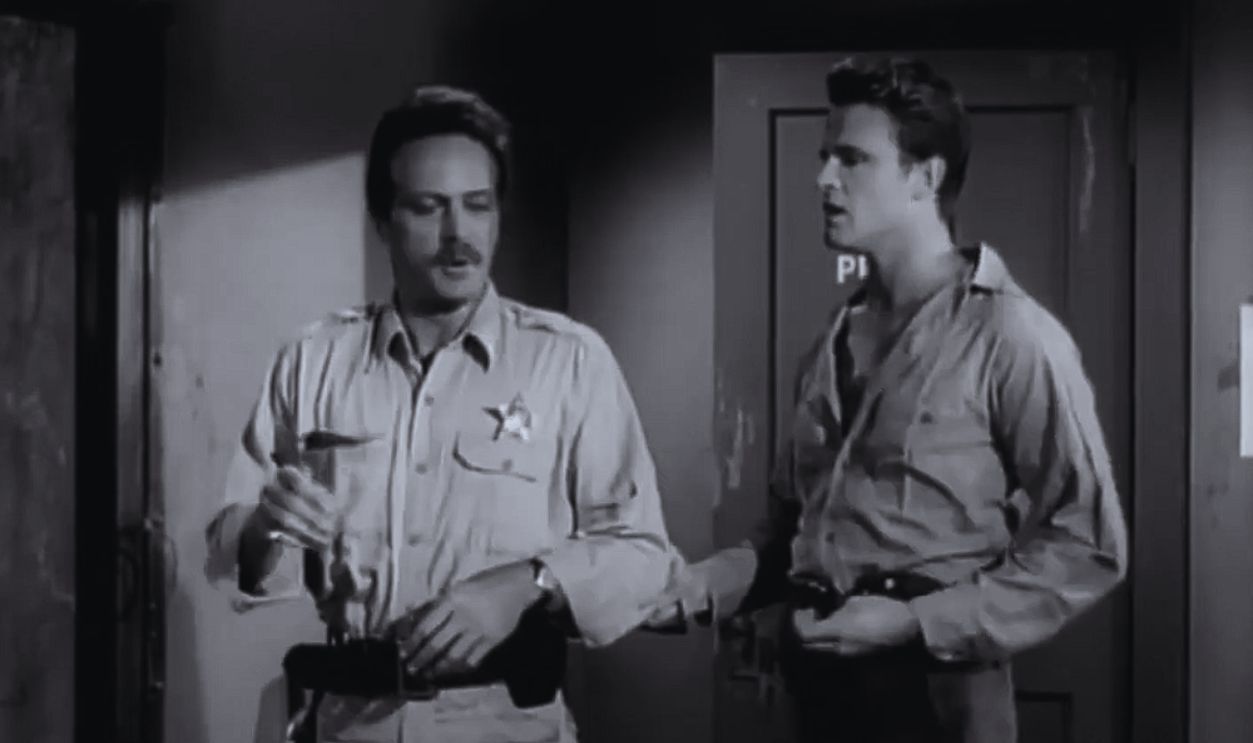 Screenshot from Pretty Boy Floyd (1960)