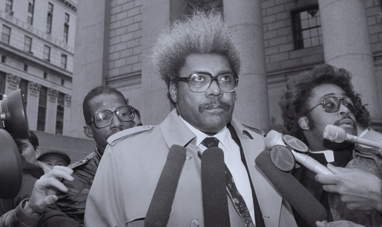 Gettyimages - 514694038, Promoter Don King at Press Conference Boxing promoter Don King holds a press conference with Reverend Al Sharpton.