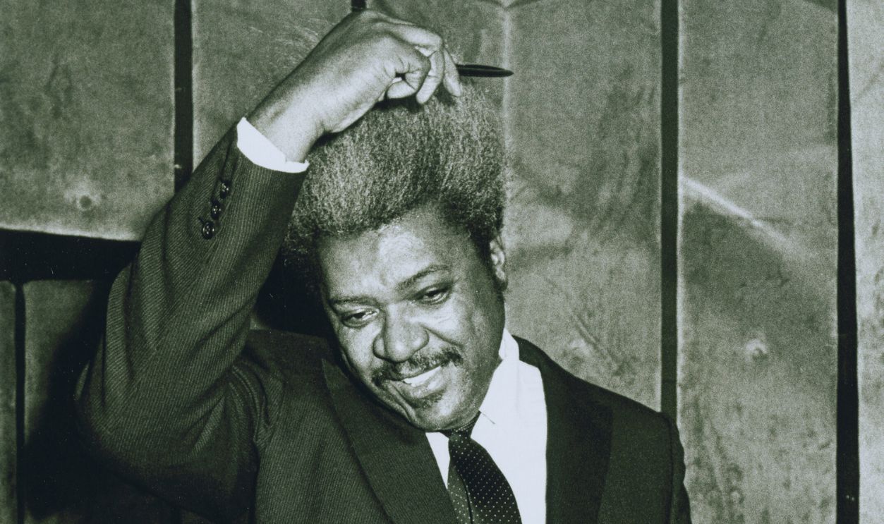 Gettyimages - 156109388, Ron Galella Archive - File Photos Boxing Promoter Don King attends the press conference for Tubbs and Witherspoon Heavyweight Championship on January 9, 1986 at the Limelight Disco in Atlanta, Georgia.