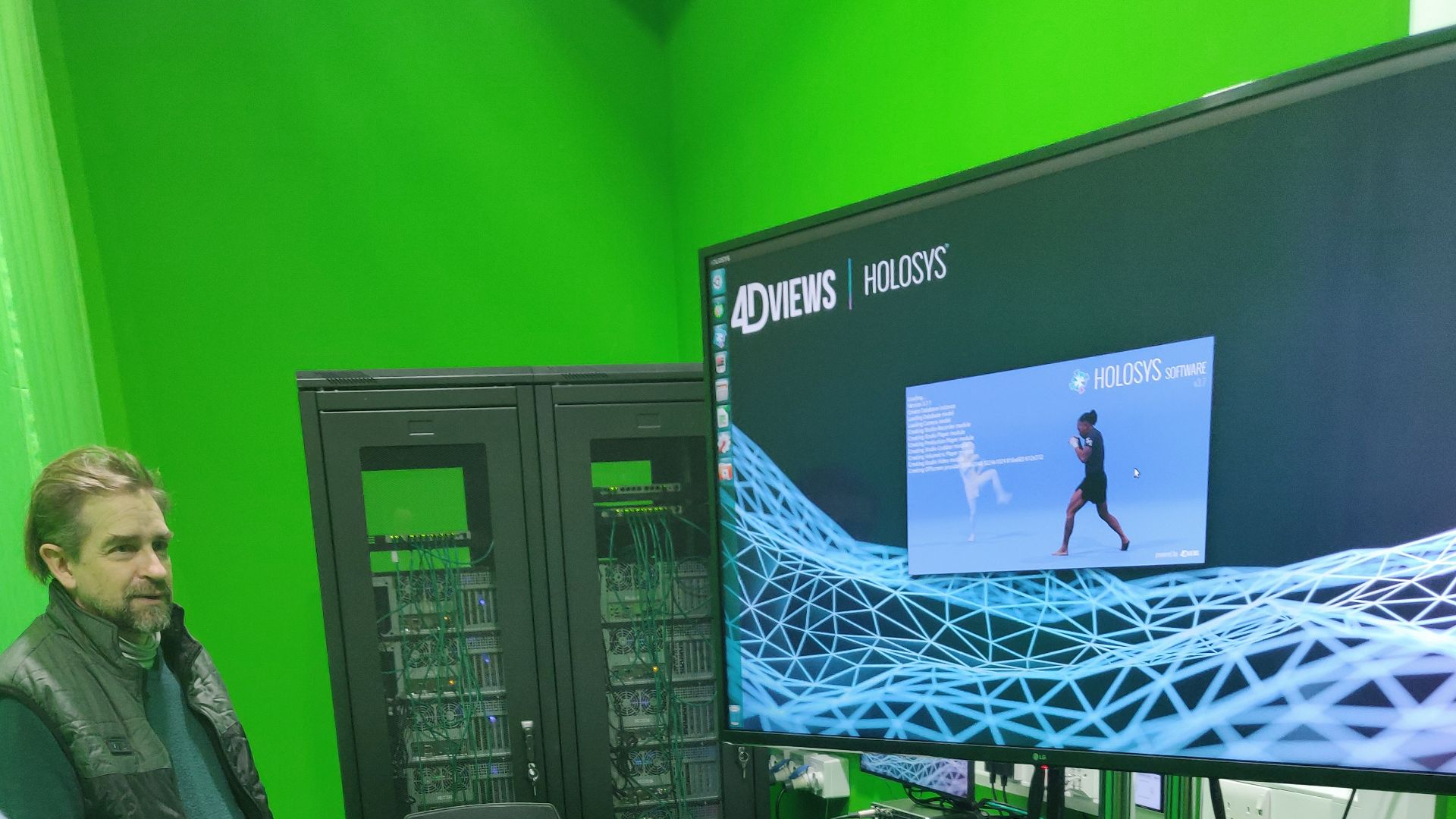 File:University of Portsmouth CCIXR 6 Volumetric Video Studio.jpg