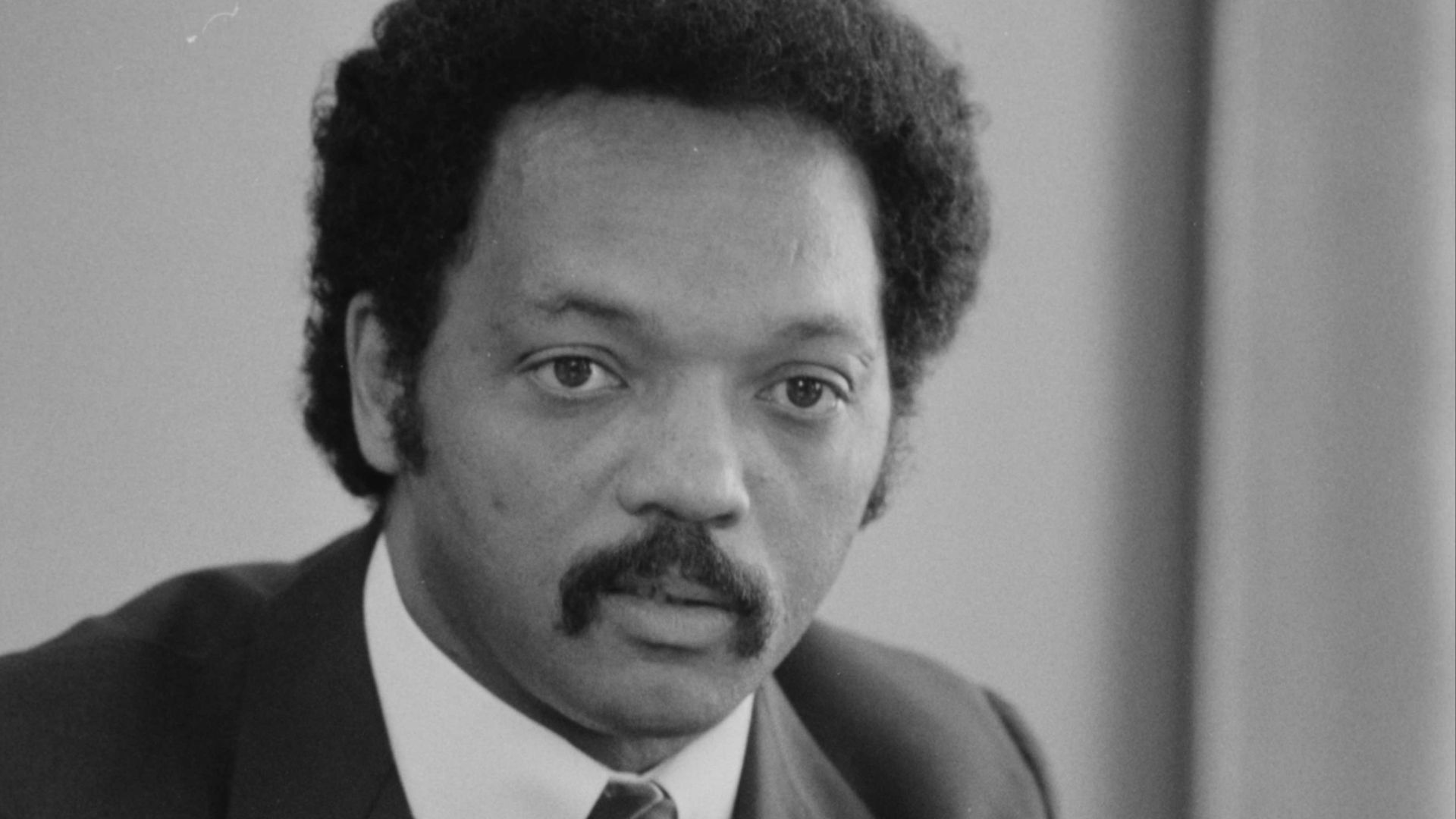 File:Jesse Jackson, half-length portrait of Jackson seated at a table, July 1, 1983.jpg