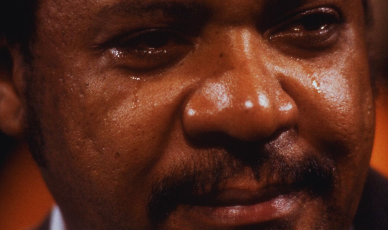 Gettyimages  - 50470454, Don King Boxing promoter Don King crying during fight between Muhammad Ali (aka Cassius Clay) & Larry Holmes.