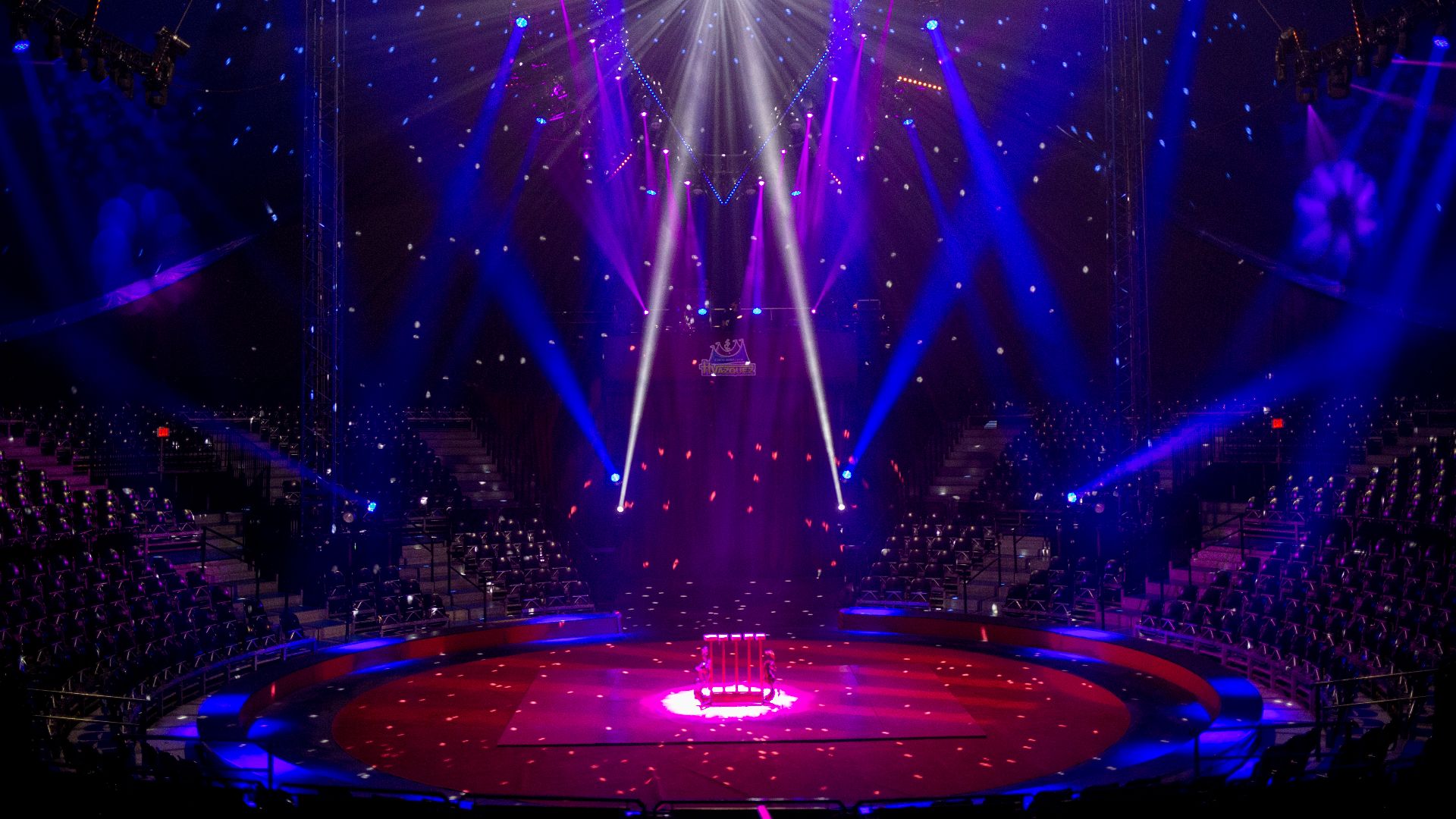 File:Interior, circus tent 2019.jpg