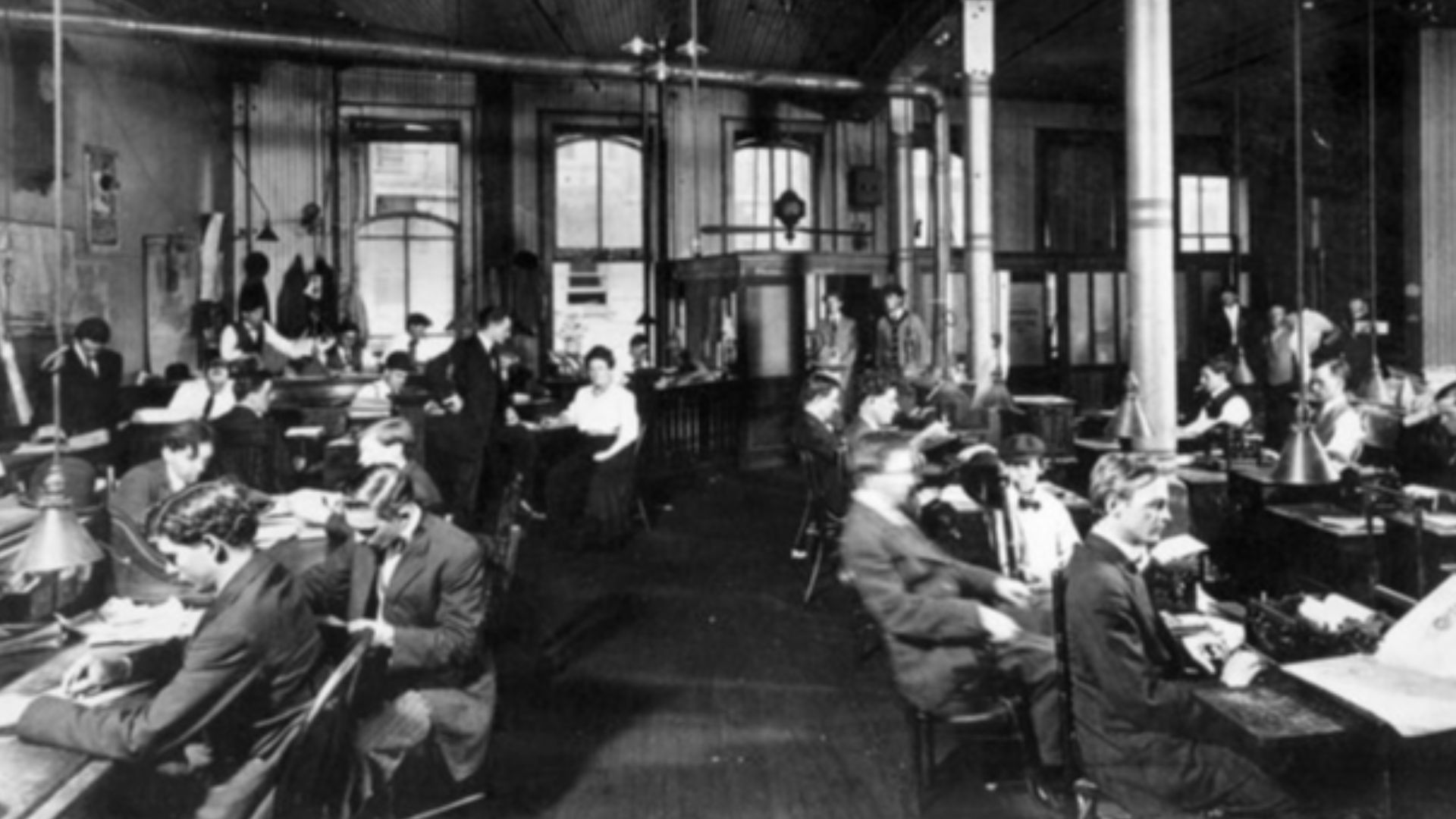 File:New Orleans Item Newsroom c 1900.jpg