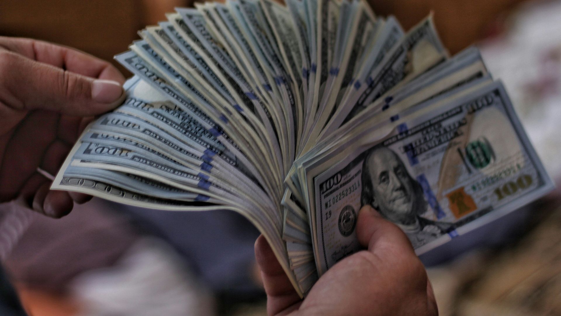 100 US dollar banknotes