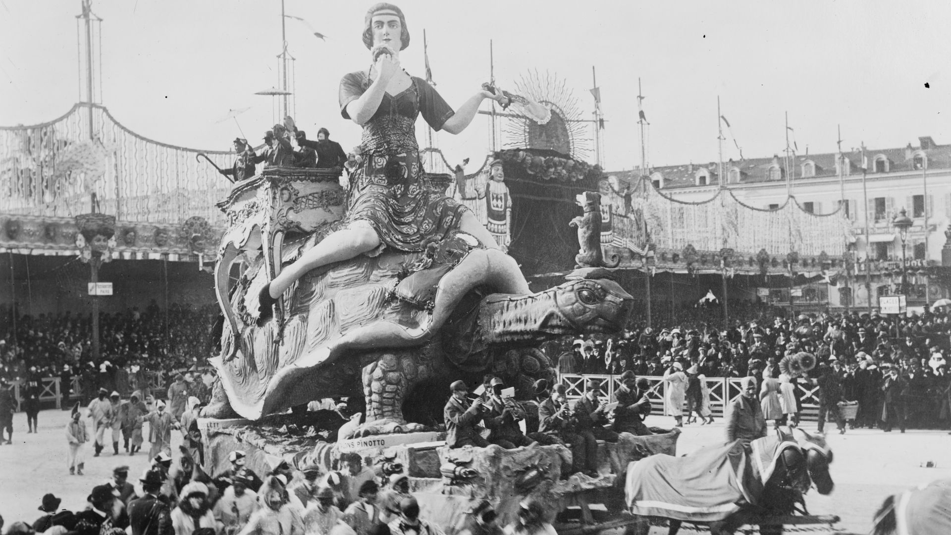 File:Carnival, Nice LCCN2014712374.jpg