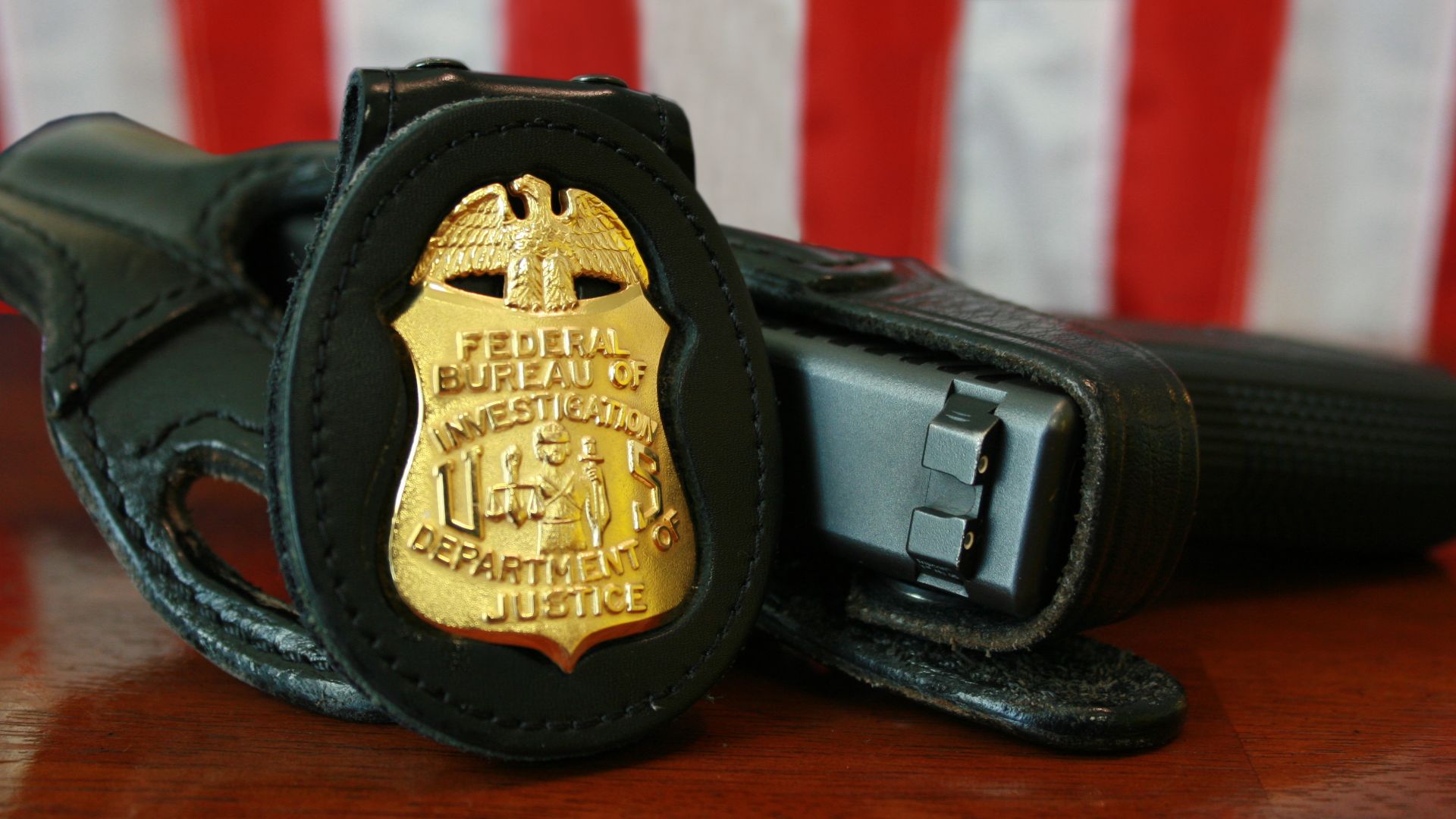 File:FBI Badge & gun.jpg