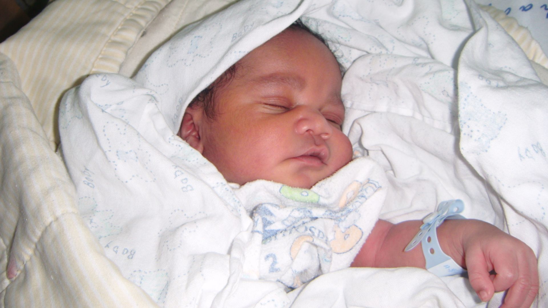 File:Black African Baby With Pale Appearance At Birth.jpg
