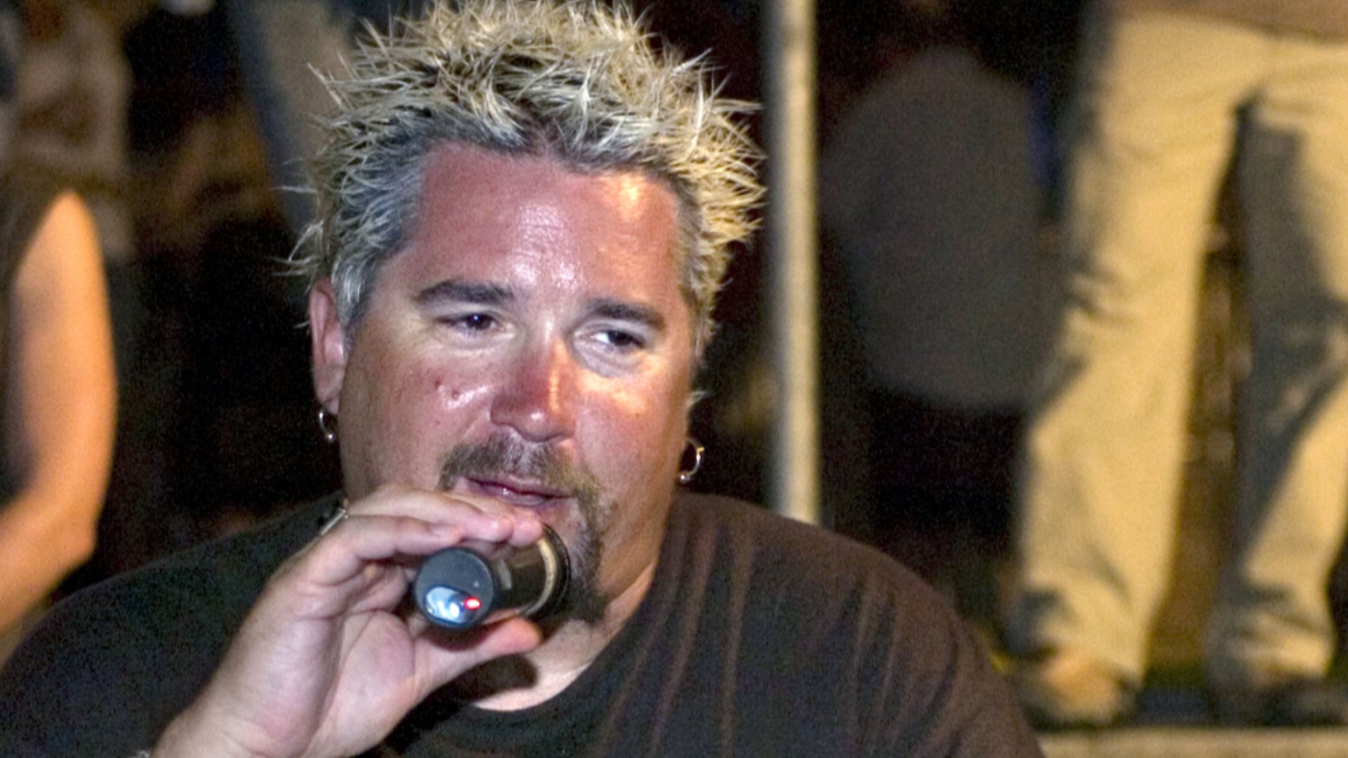 File:Guy Fieri at Guantanamo in 2008 2.jpg