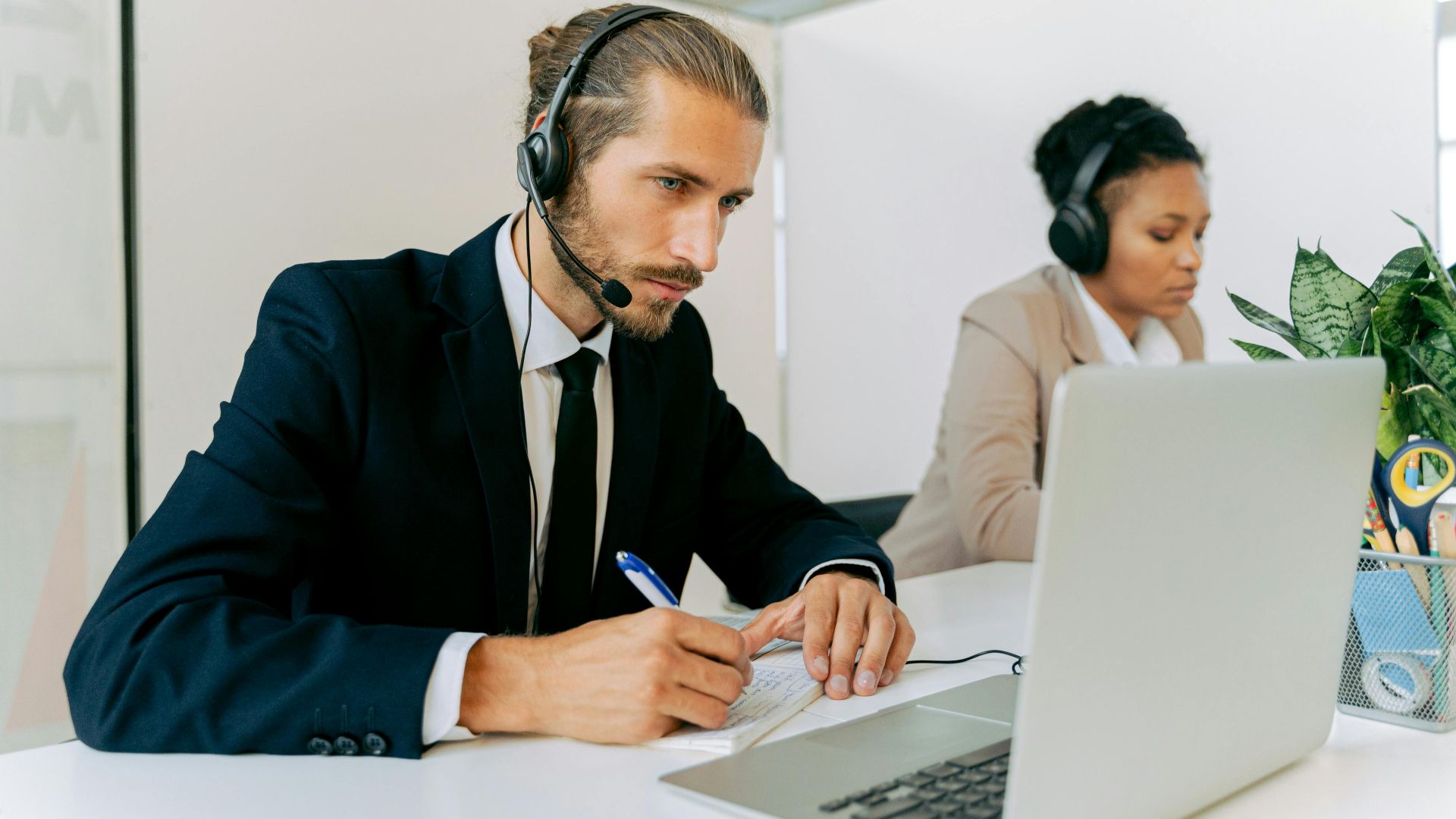 Antoni Shkraba Studio