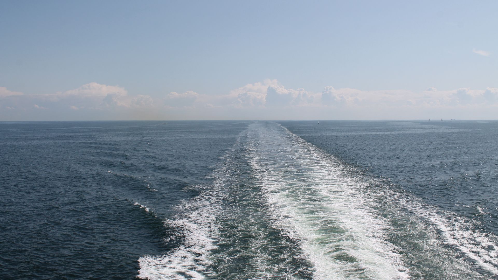 File:Horizon, Clouds and Baltic Sea 05.jpg