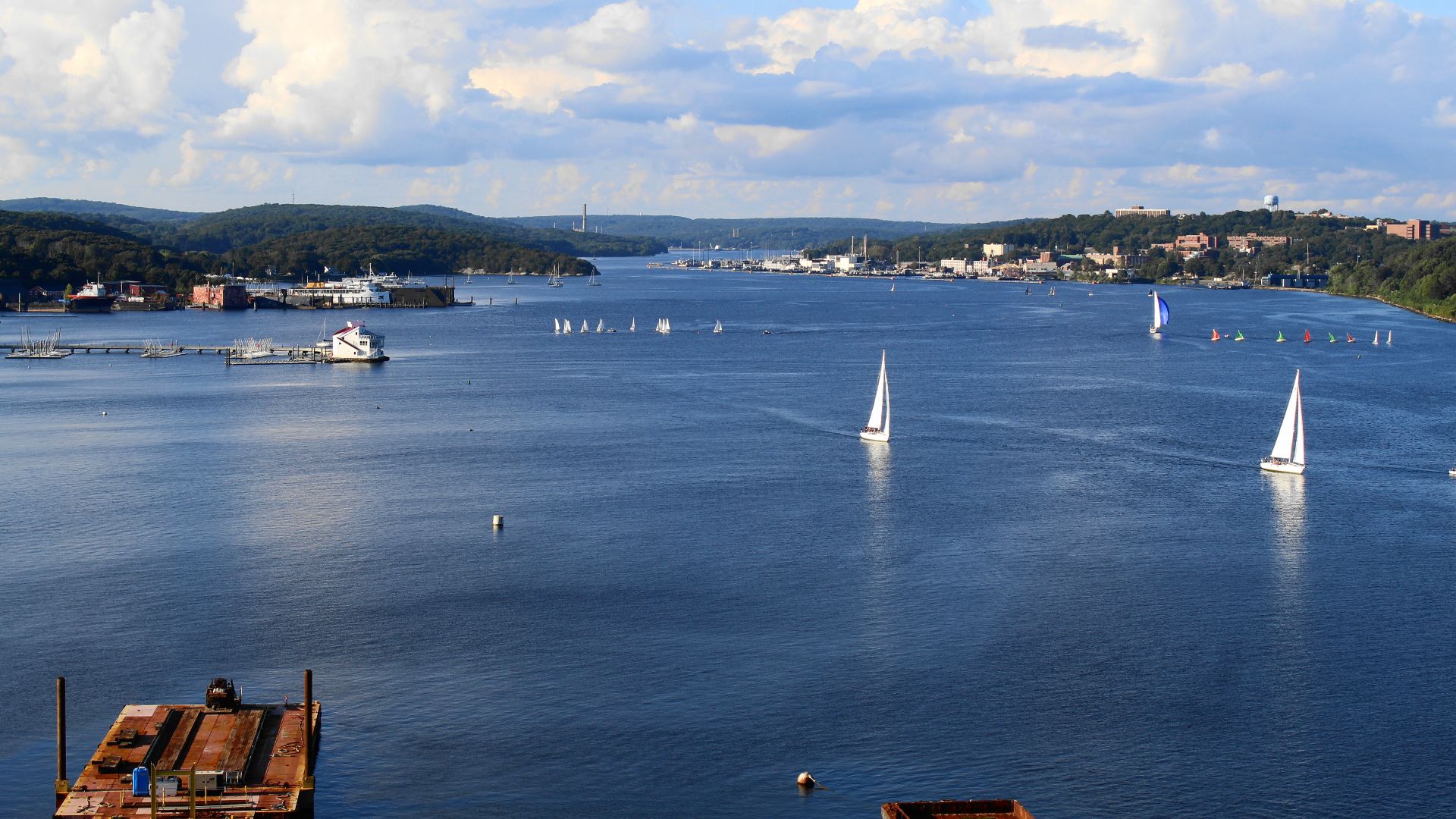 File:Thames River New London CT.jpg