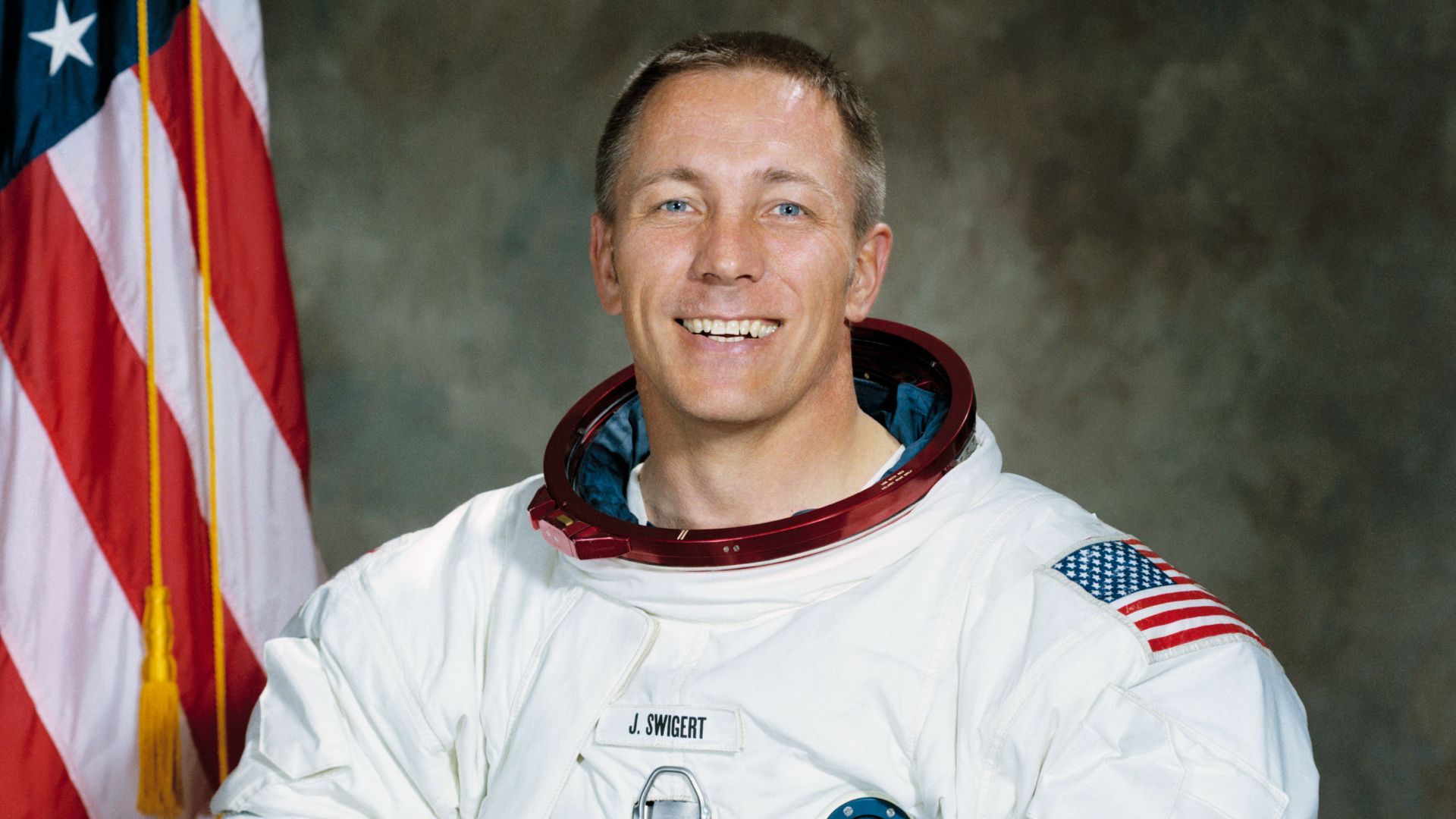 File:Jack Swigert.jpg