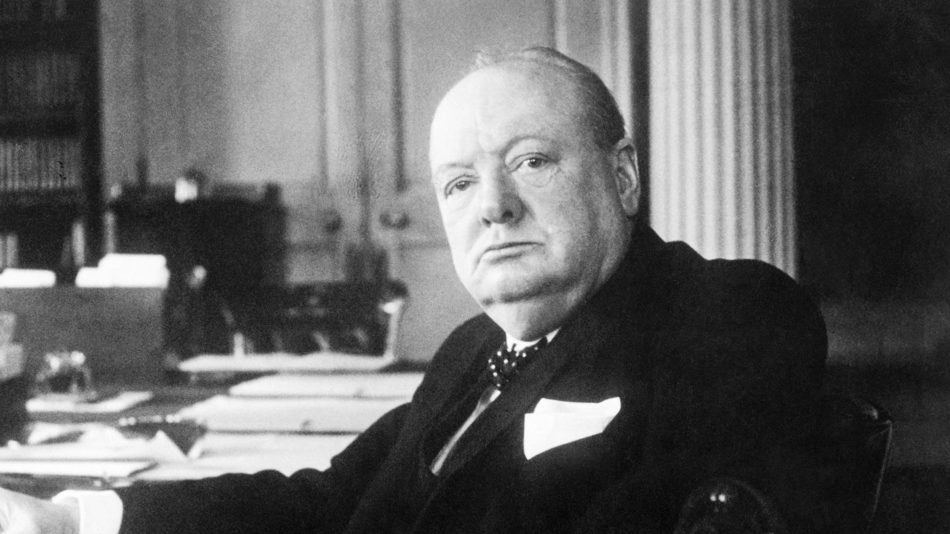 File:Winston Churchill As Prime Minister 1940-1945 MH26392.jpg