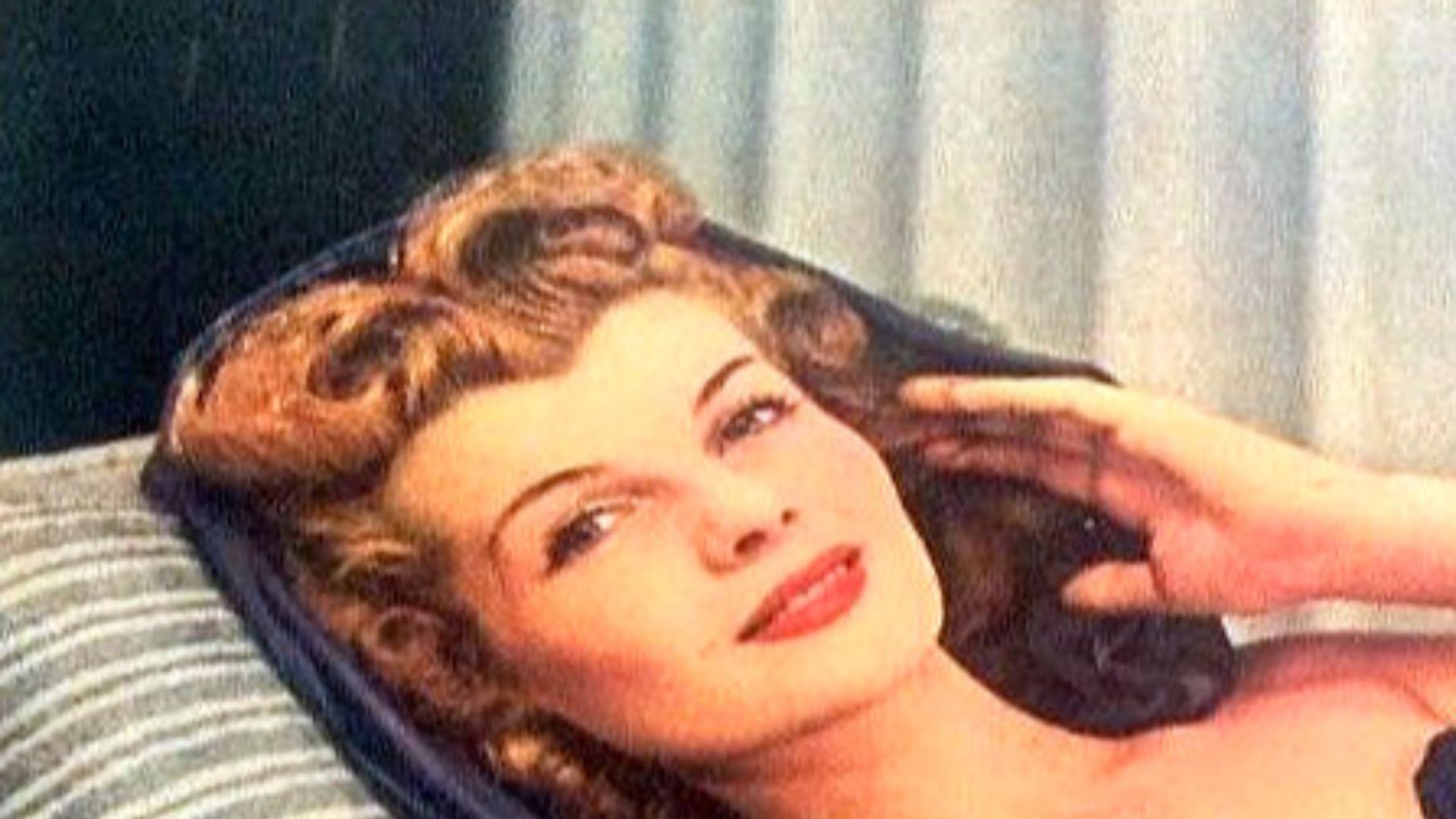 File:Corinne Calvet 1947.JPG