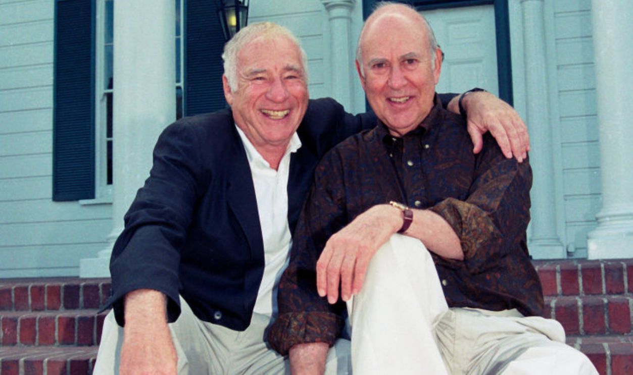  CULVER CITY, CALIFORNIA - SEPT17 : Longtime friends Mel Brooks and Carl Reiner at Culver Studios, September 17, 1997 in Culver City, California. 