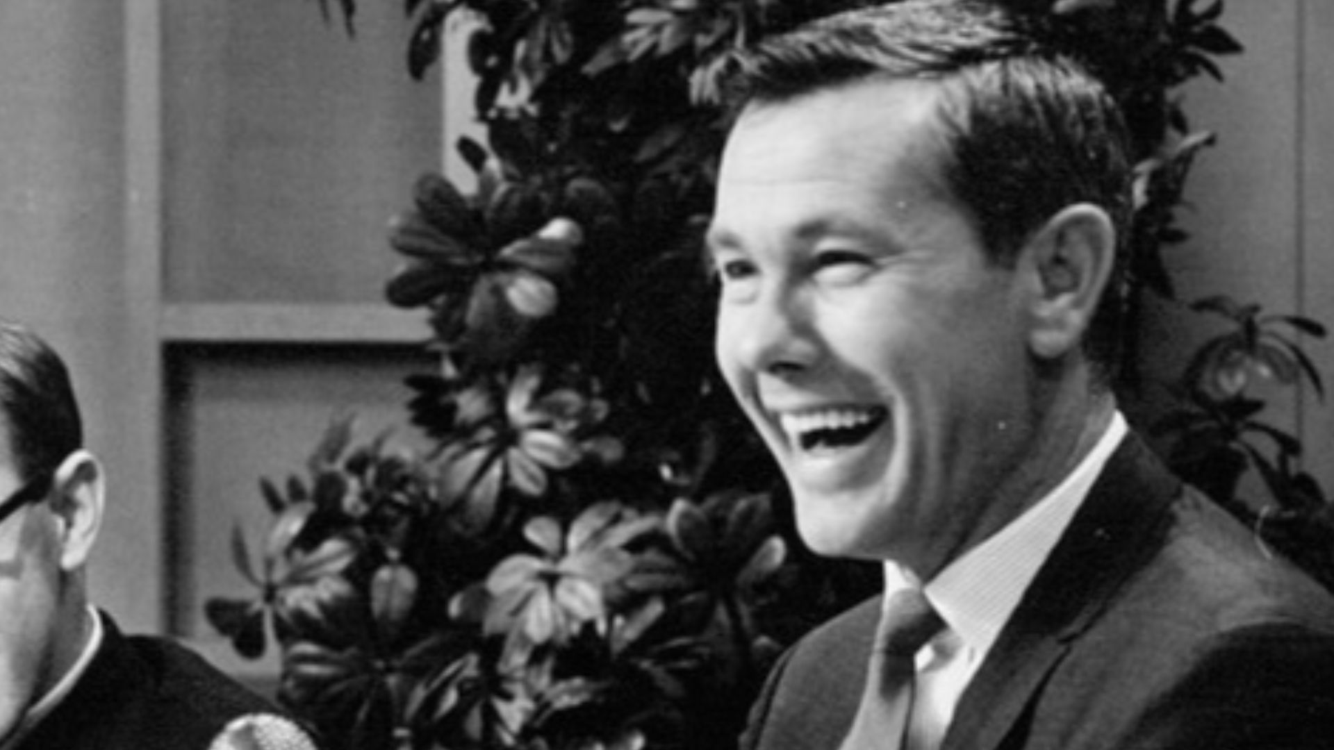 File:Johnny Carson Woody Allen The Tonight Show 1964.jpg