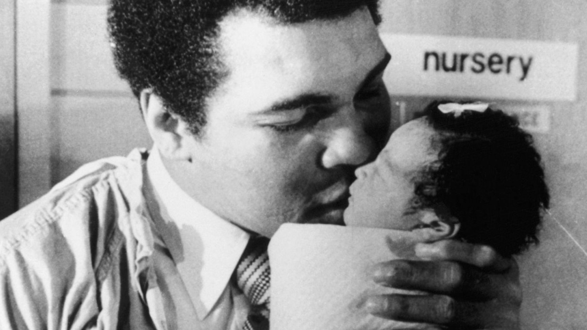 File:Muhammad Ali and Laila Ali at her birth at Mount Sinai Hospital.jpg