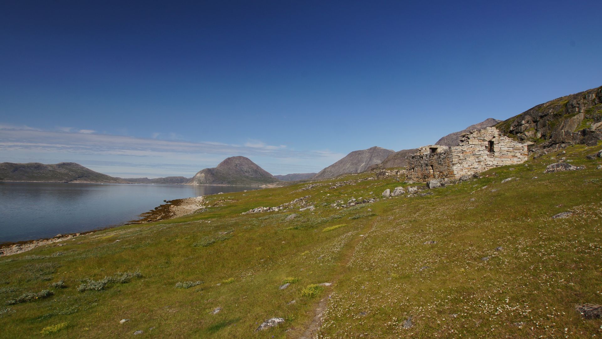 File:Hvalsey Church 2014 02.jpg