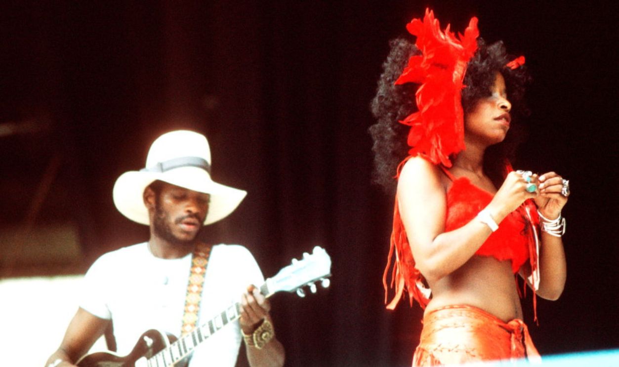Rufus And Chaka Khan perform on stage at Midsummer Music, Wembley Stadium, 21st June 1975.
