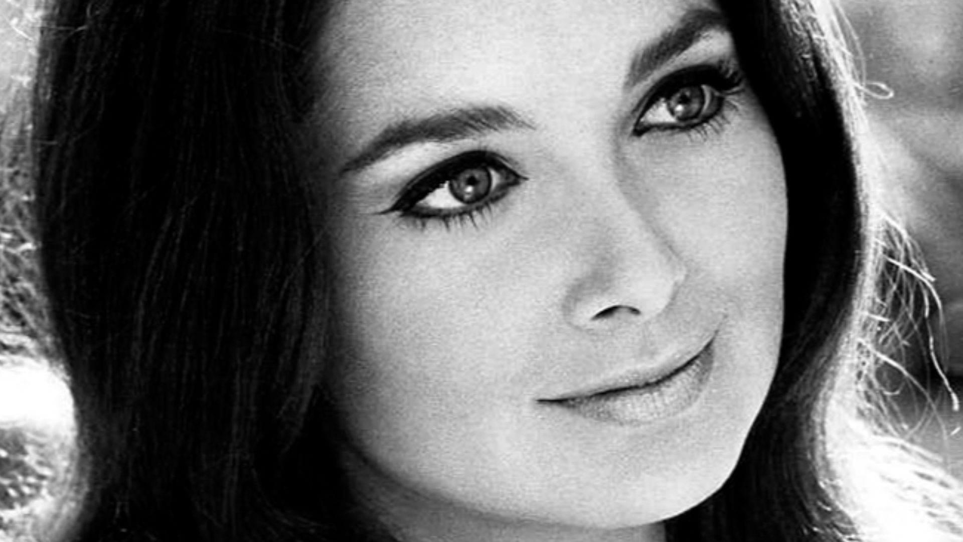 File:Suzanne Pleshette - 1969.jpg