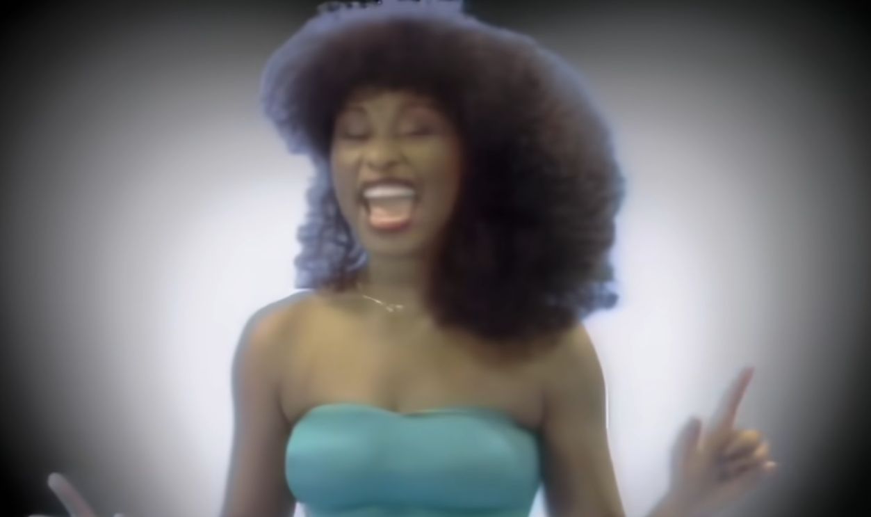 Screenshot from I’m Every Woman by Chaka Khan (1978) 