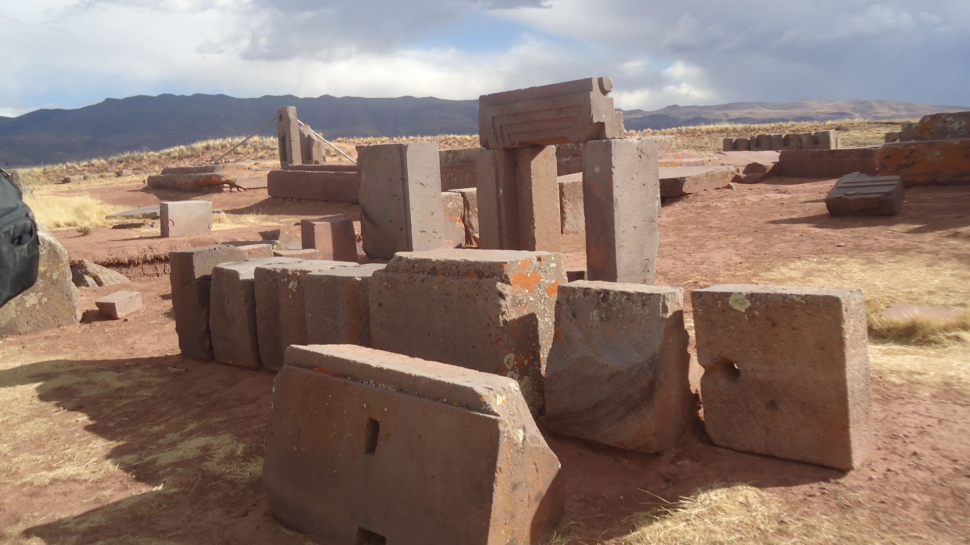 File:Puma Punku pile of rocks.JPG