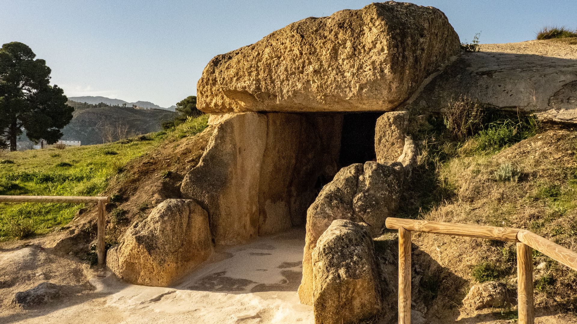 File:Dolmen and Torcal-008.jpg