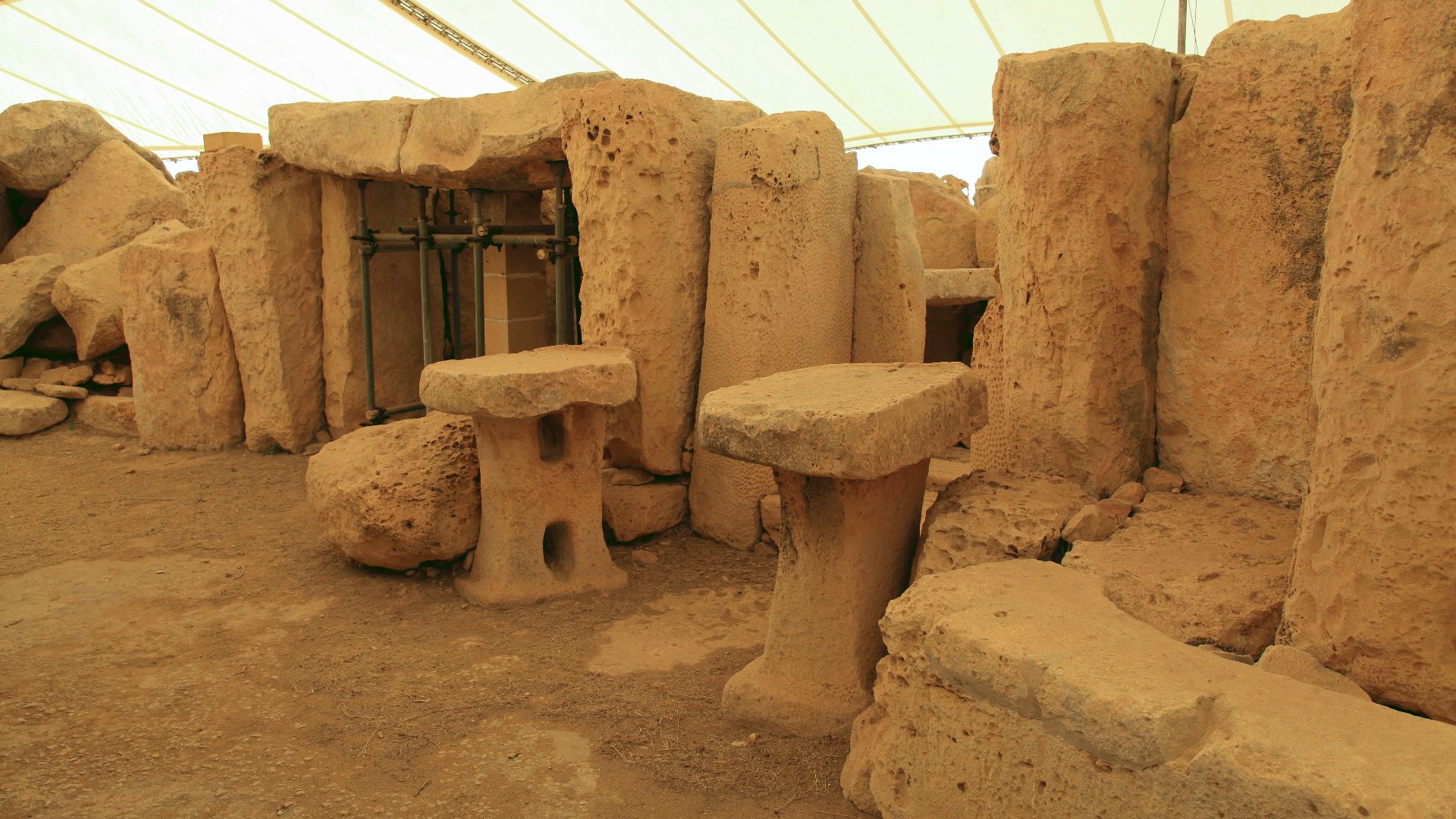 File:Malta - Qrendi - Hagar Qim and Mnajdra Archaeological Park - Hagar Qim 16 ies.jpg