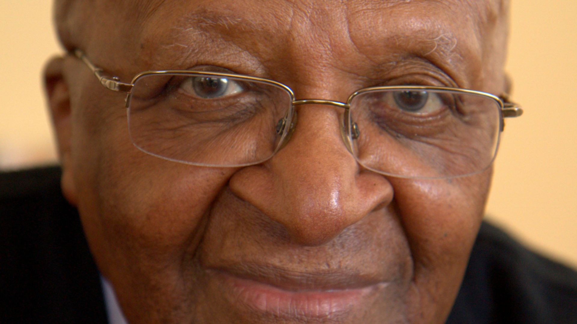 File:Desmond Tutu 2013-10-23 001.jpg