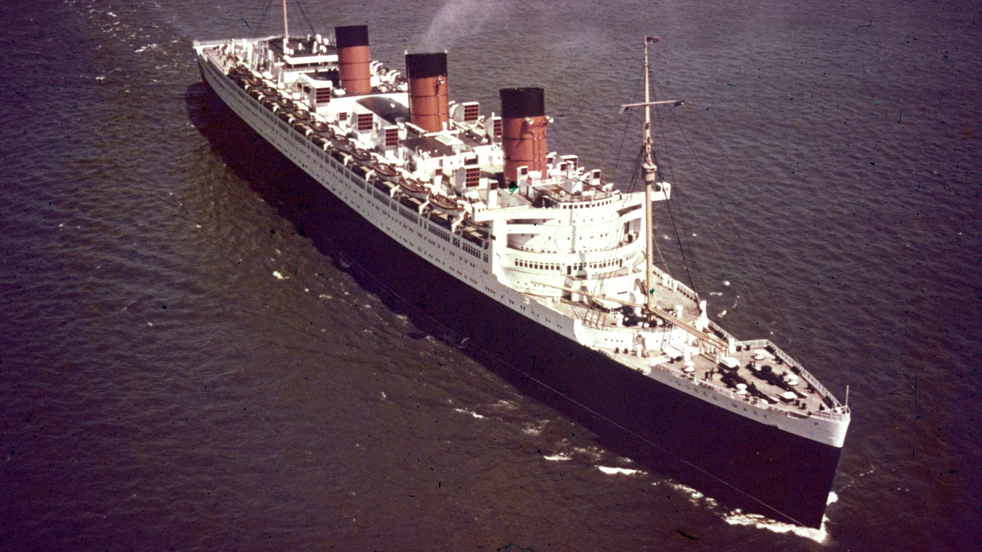 File:Queen Mary 1965 (332754147) (cropped).jpg