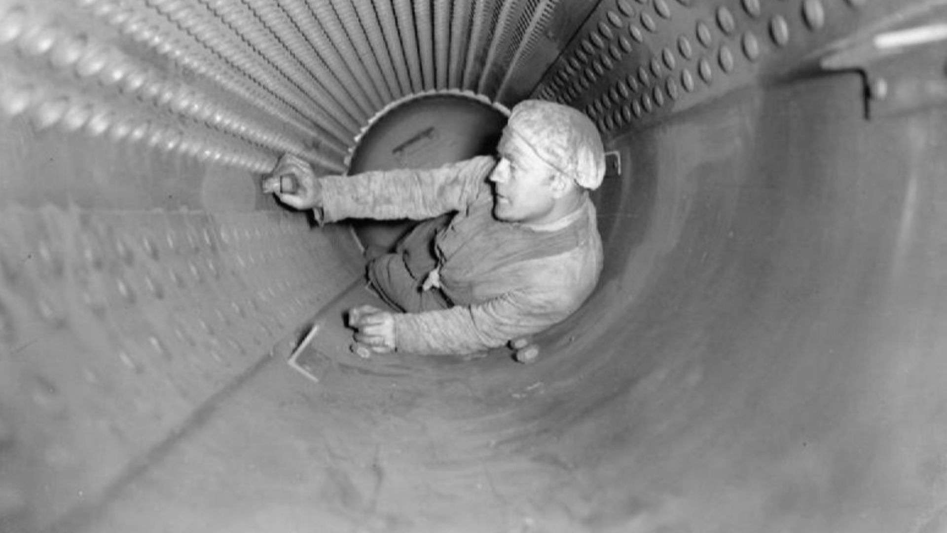 File:The Royal Navy during the Second World War A7256.jpg