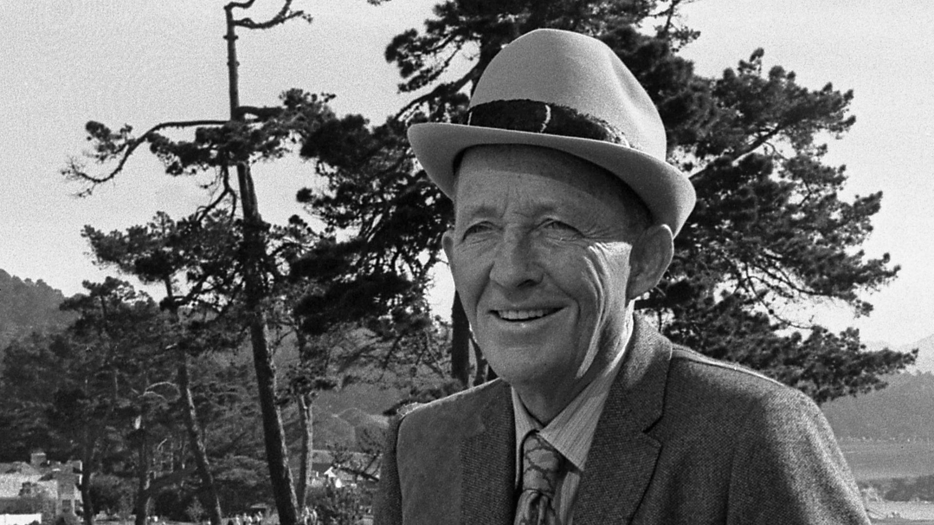 File:Bing and Kathy Crosby.jpg