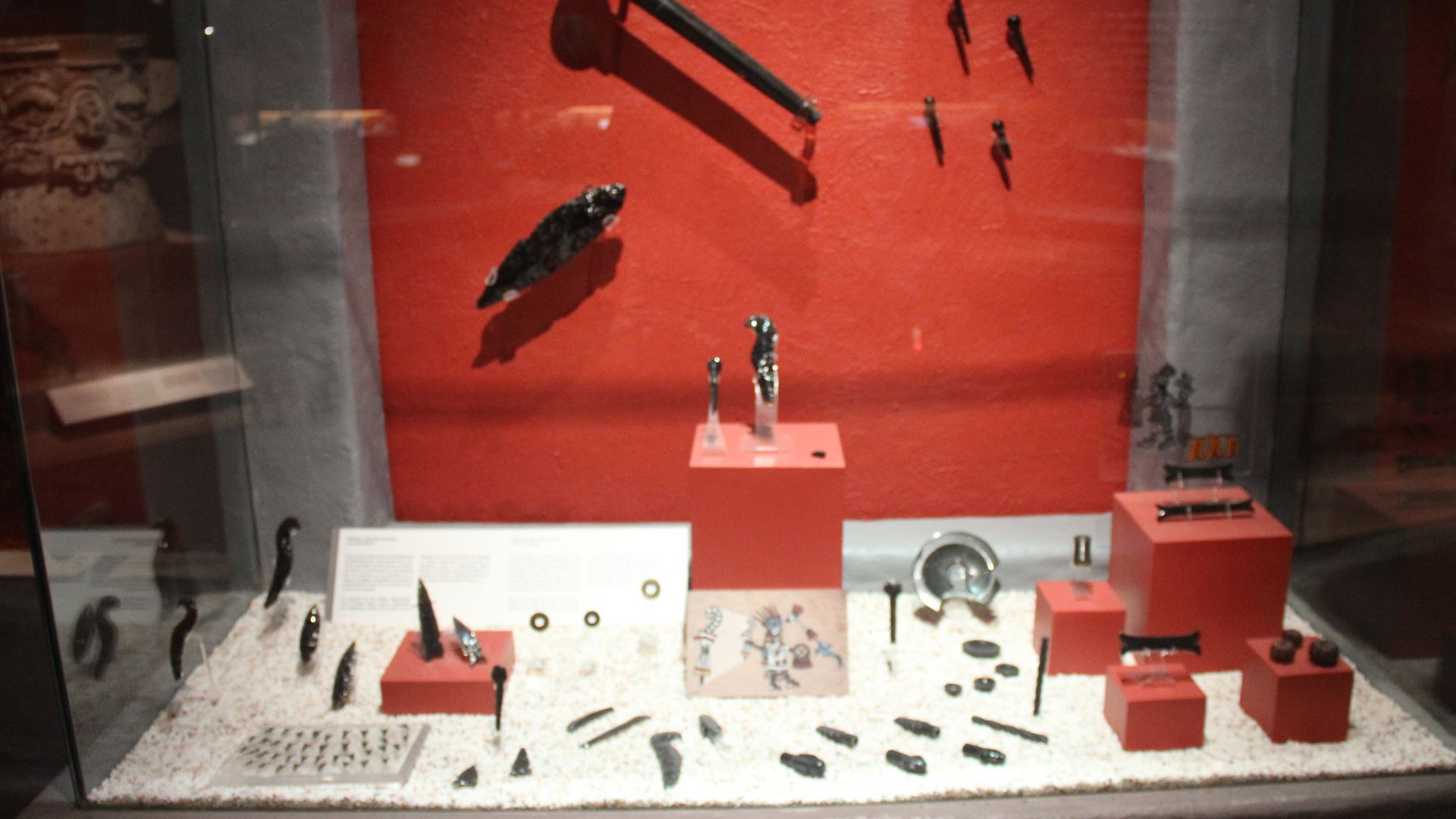 File:Aztec Obsidian Artifacts (9782023712).jpg