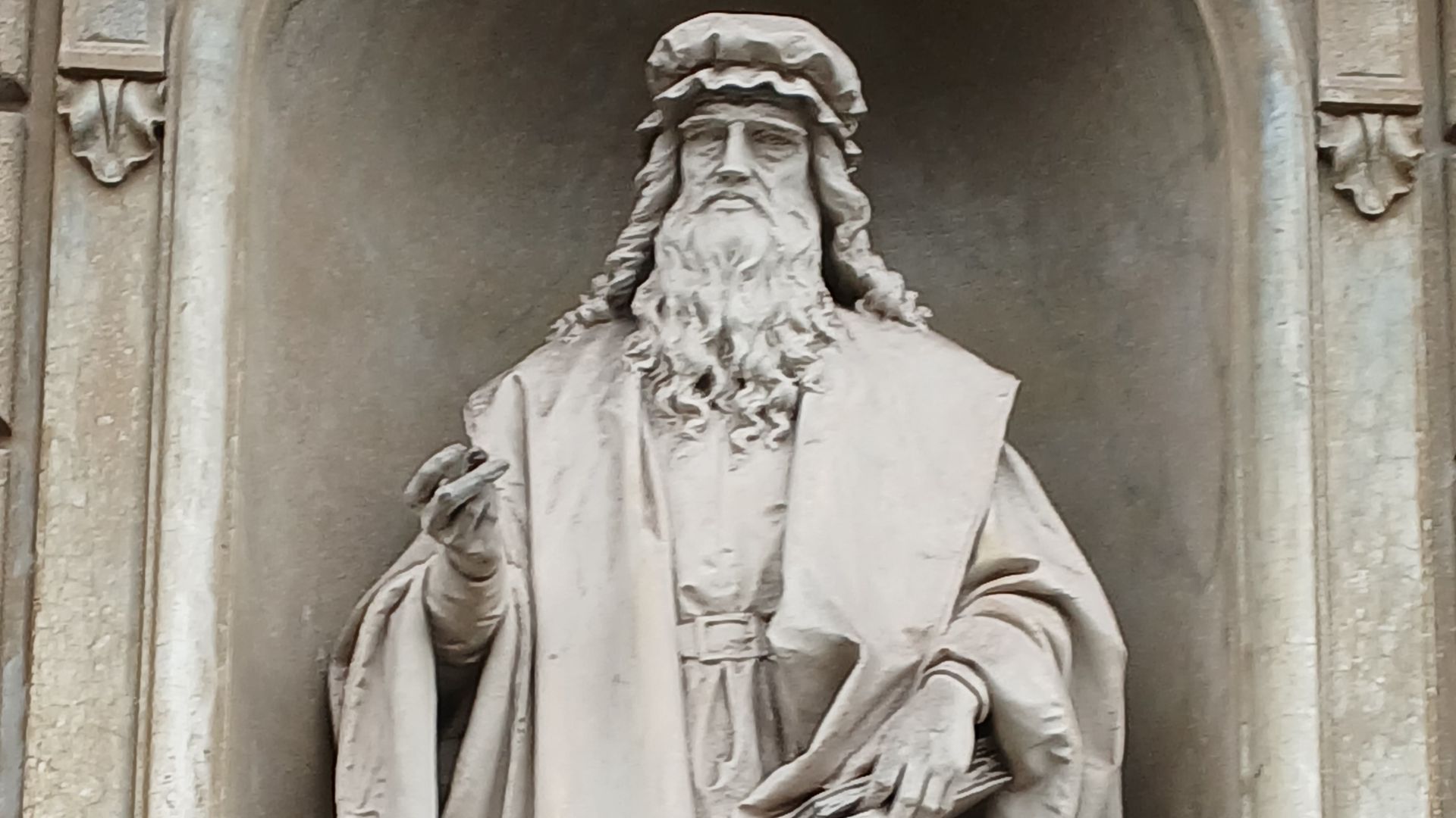 File:Leonardo da Vinci TO.jpg