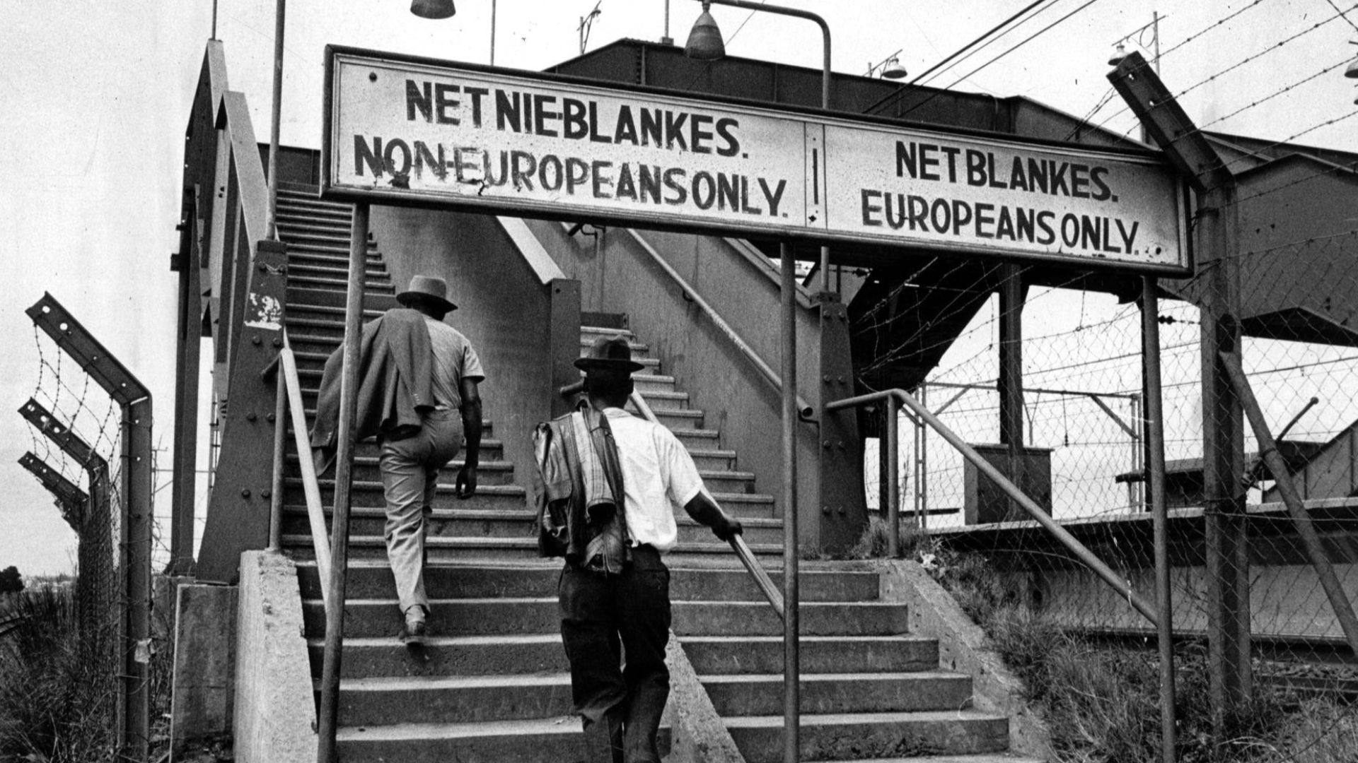 File:Apartheid-signs-trainstation.jpg