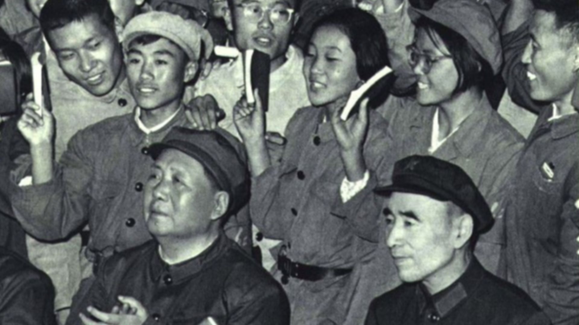 File:1966-11 1966年毛泽东林彪与红卫兵.jpg