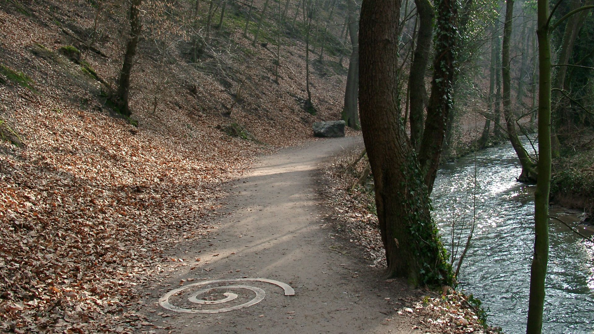 File:Neanderthal Valley 3.jpg