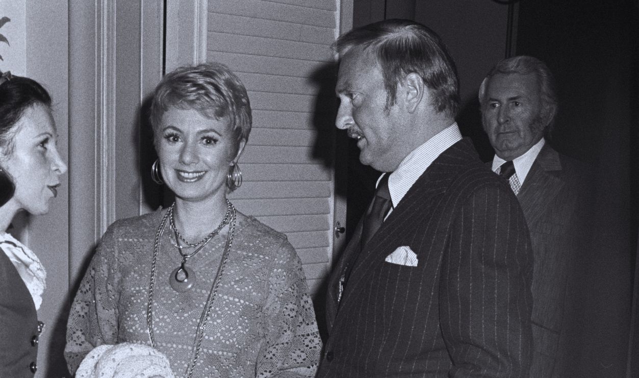 Gettyimages - 1461068658, Shirley Eder Party, Los Angeles Shirley Jones and husband Jack Cassidy attending Shirley Eder's party in Los Angeles
