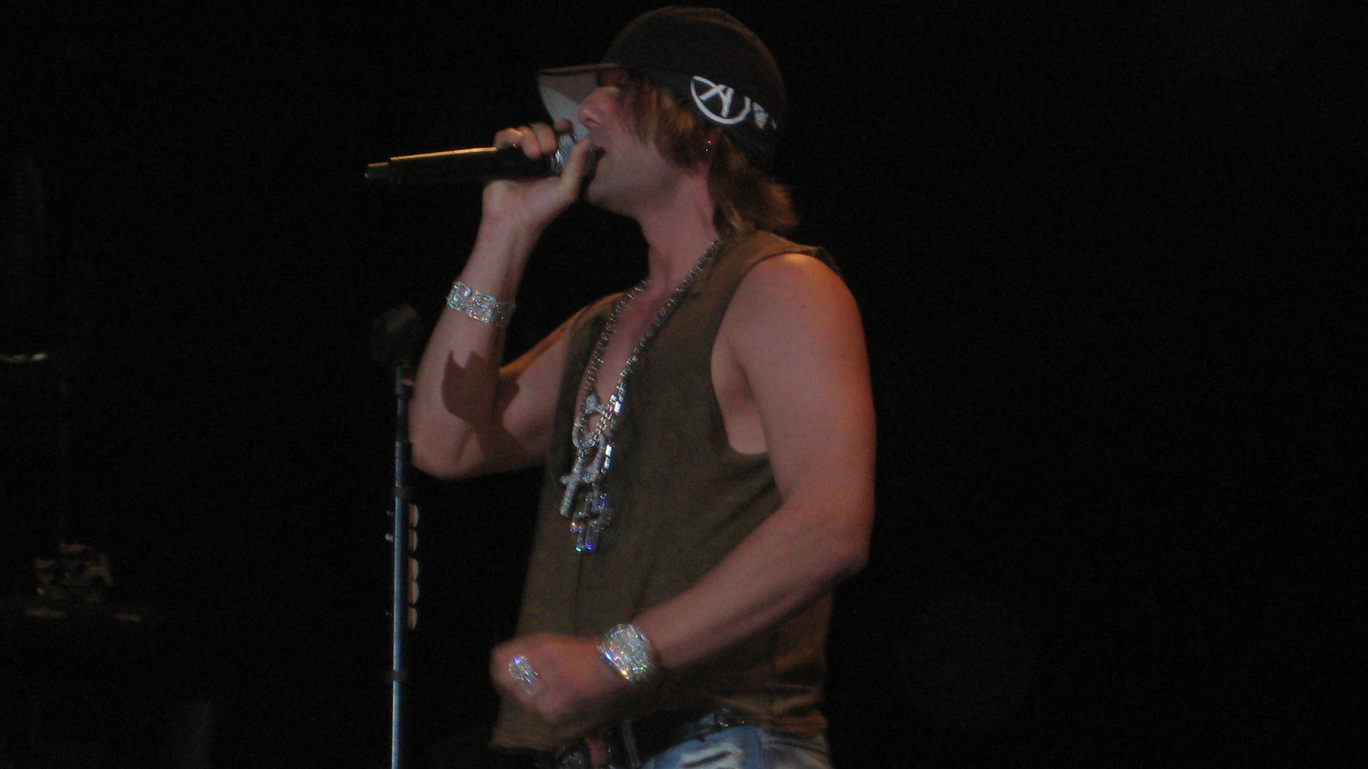 File:Godsmack (555434026).jpg