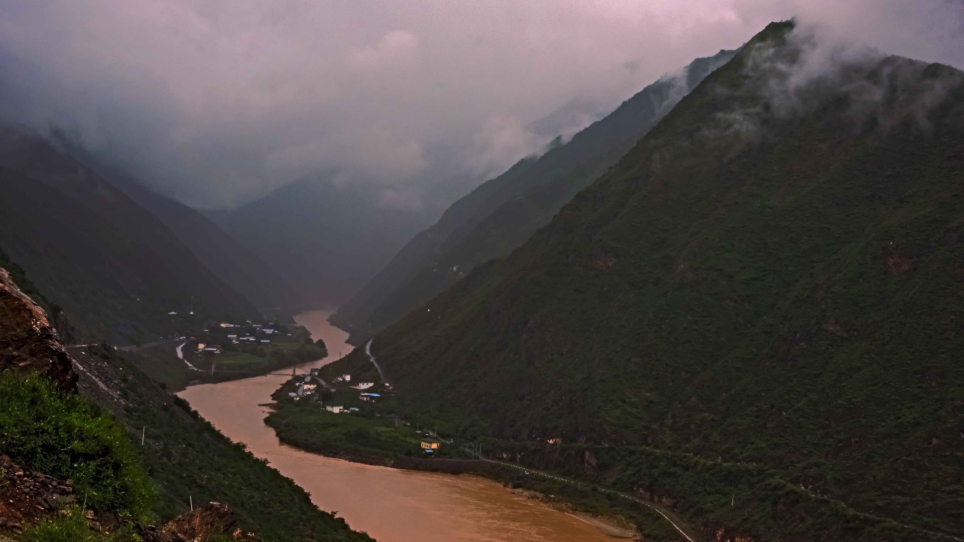 File:Upper Yangtze.jpg