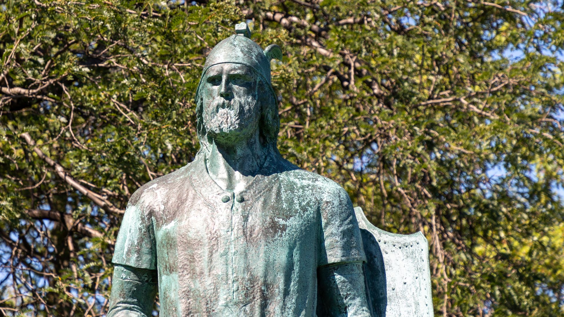 File:Leif Erikson Monument Humboldt Park Chicago 2020-3.jpg