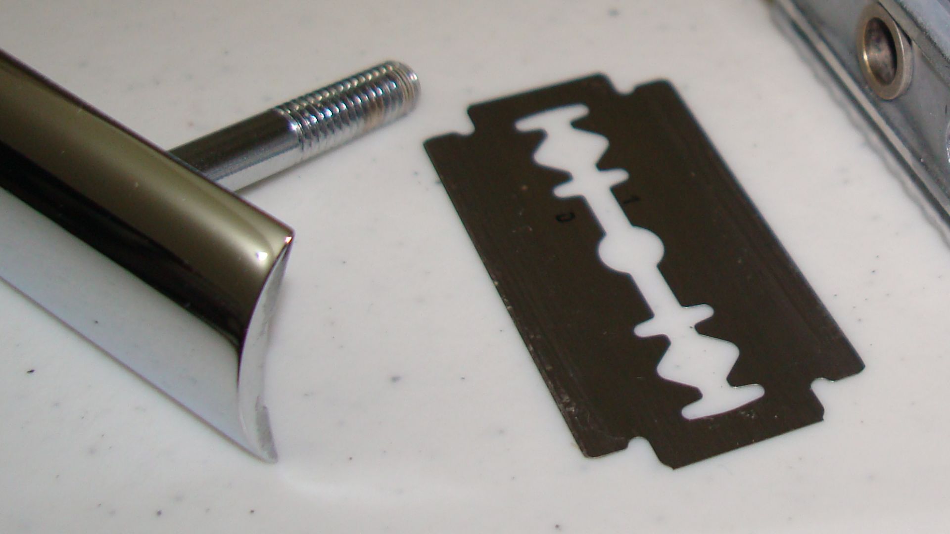 File:Maquinilla desarmada.JPG