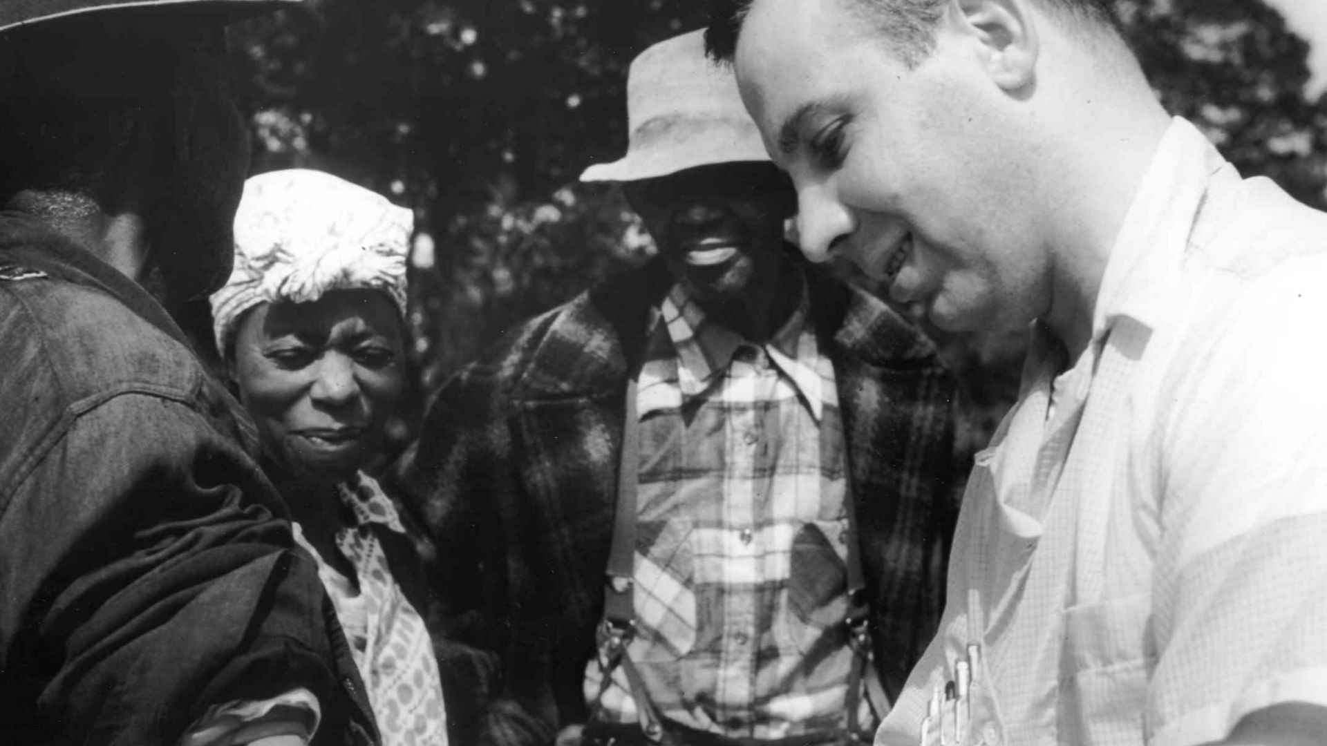 File:Tuskegee-syphilis-study doctor-injecting-subject.jpg