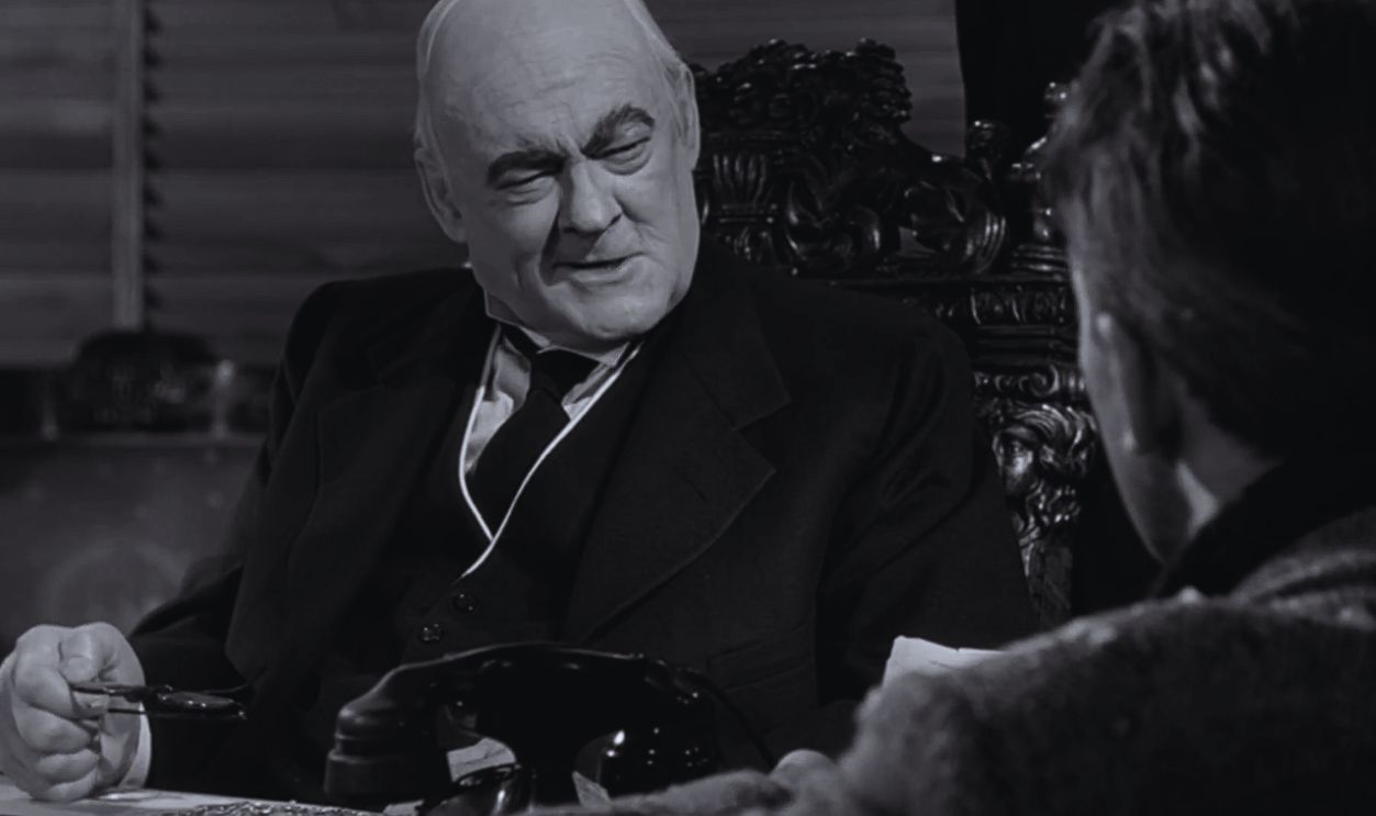 Screenshot from It's a Wonderful Life (1946) 