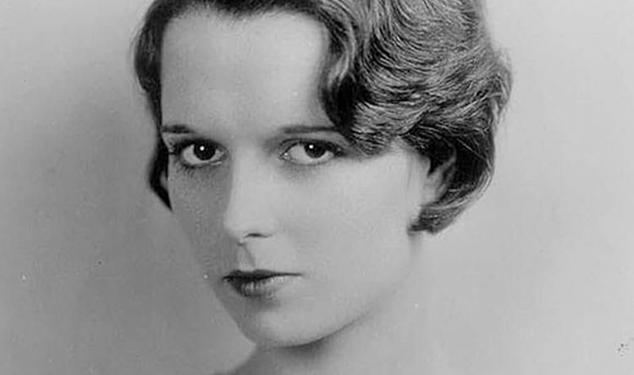 Black and white portrait of Louise Brooks