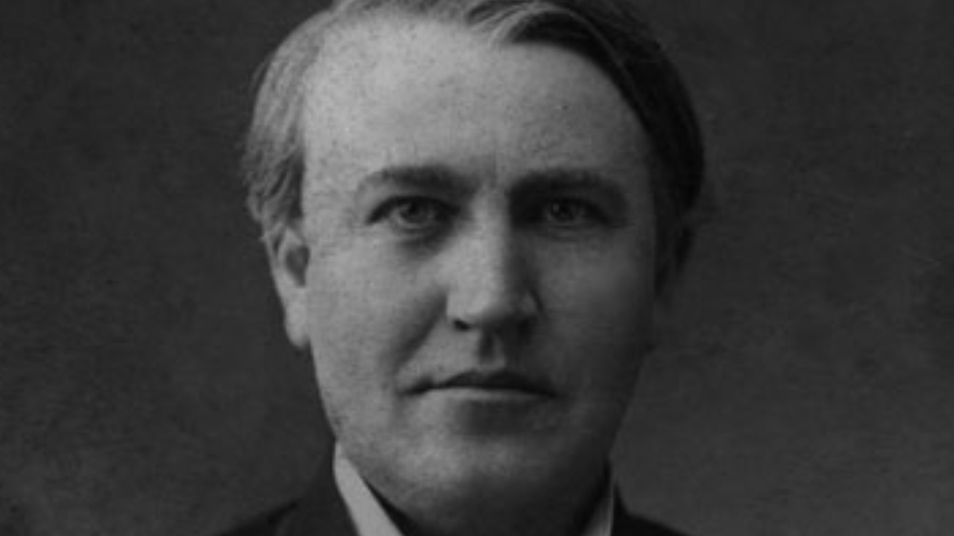 Autographed portrait of Thomas Edison to Santos Dumont.