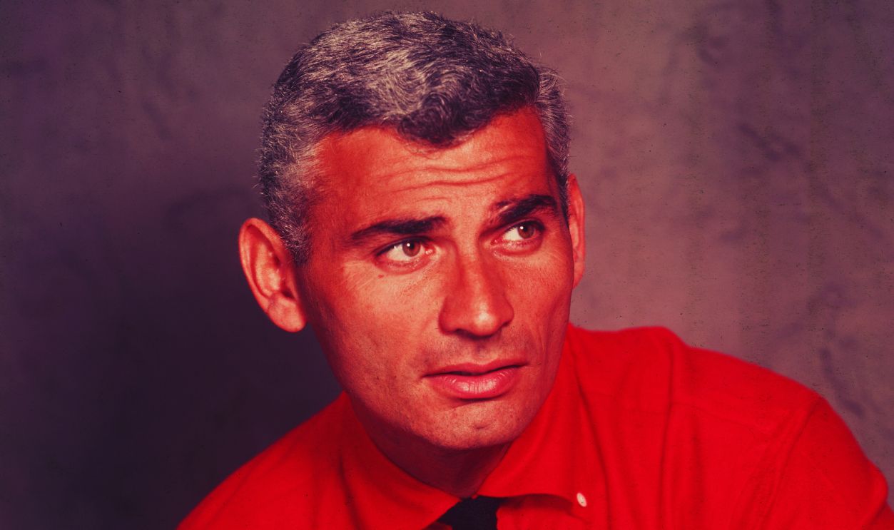 Gettyimages - 3205142, Jeff Chandler circa 1955: American actor Jeff Chandler (1918 - 1961) who appeared in three films as Apache chief Cochise. 